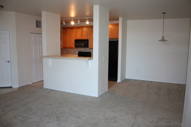 Photo - 3875 S Dayton St Unidad Neiman TCTerrace