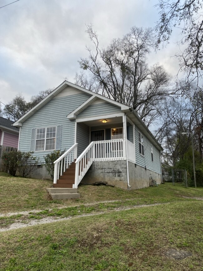 Porch and Driveway - 1836 Glade St House