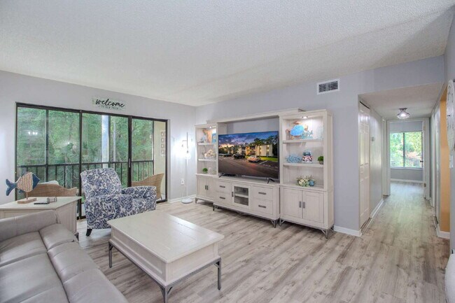 Beautiful 2 spacious bedrooms and 2 full bathrooms, including a primary suite with a walk-in clos...