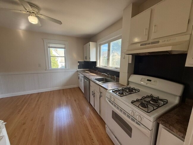 Photo - 89 Edenfield Ave Unit 89