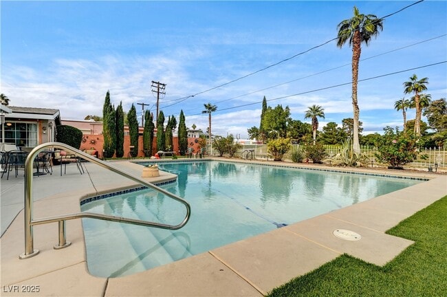 Building Photo - 1914 Ottawa Dr Unit N/A