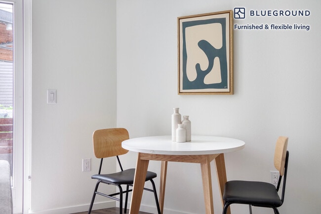 Photo - 125 Boren Ave S Unidad FL2-ID638