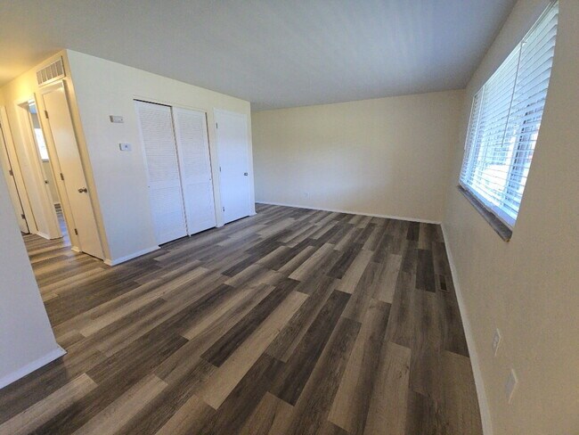 Photo - 1005 E Pearl St Unit B