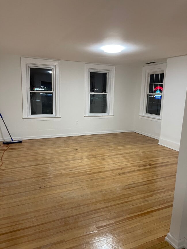 Building Photo - 326 Cottage Grove Rd Unit 2