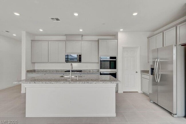 Photo - 1550 Rock Kestrel St
