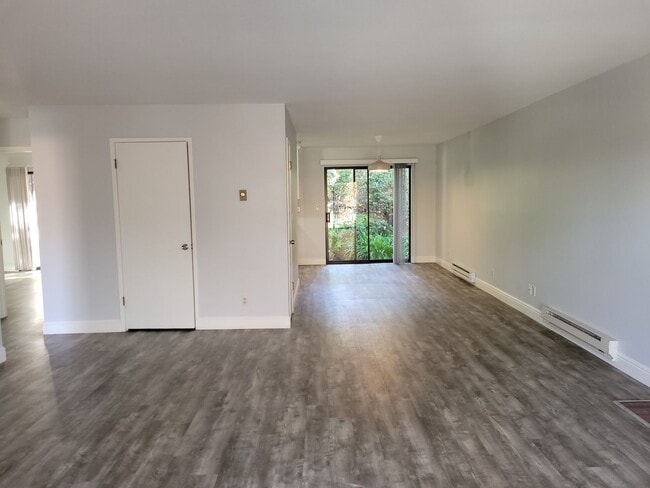 10162 Alpine Dr Unit B