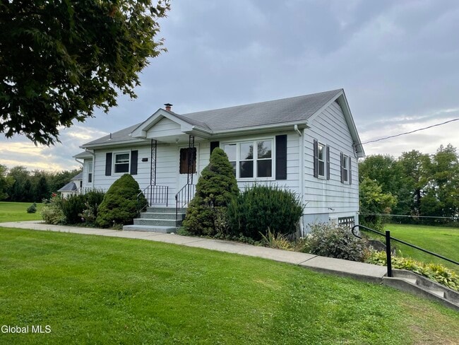 Photo - 60 Bloomingrove Dr