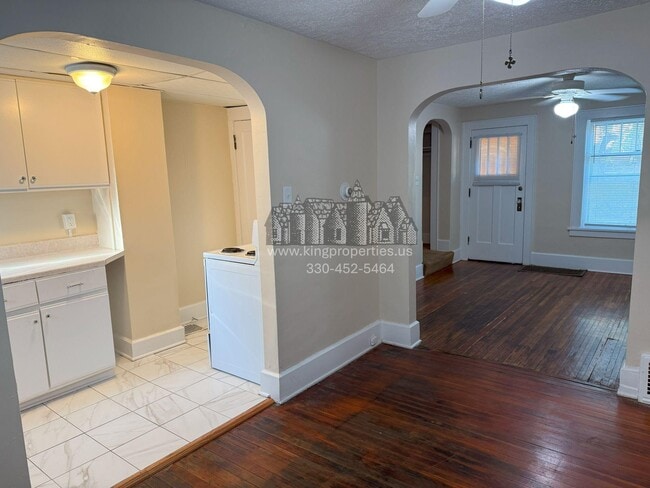 Photo - 14 Geiger Ave