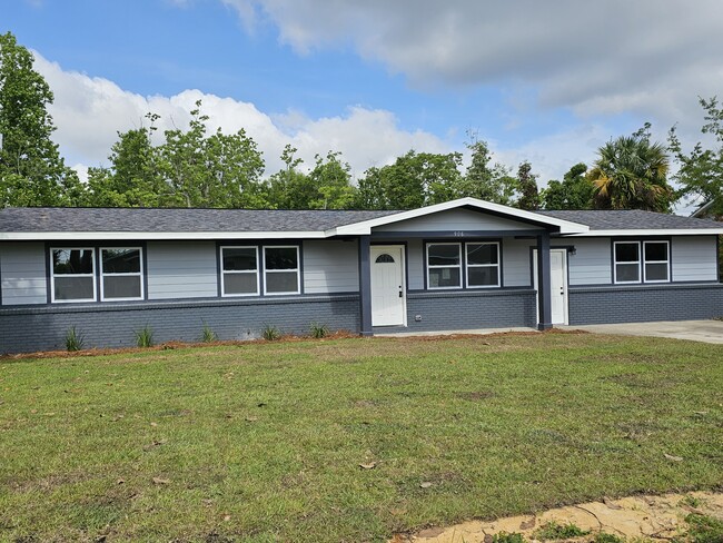 Building Photo - 906 Kentucky Ave Rental