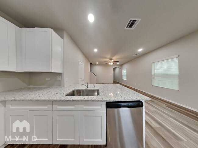 Photo - 1234 Shadwell Dr