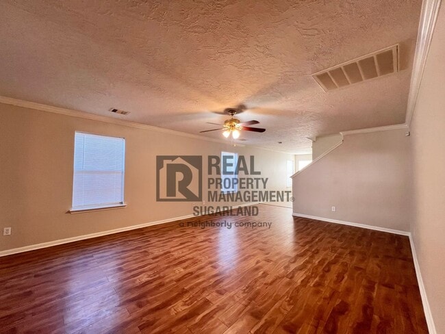 Photo - Gorgeous 4 Bed, 2.5 Bath Home in Prime Location!