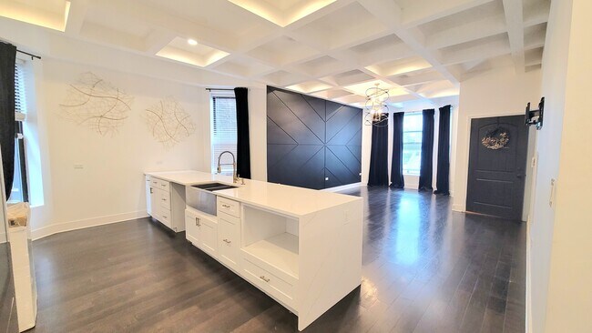 Photo - 6349 S Drexel Ave Unit 1