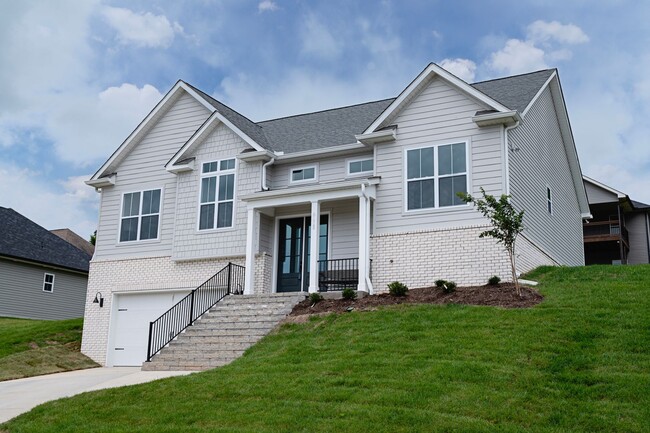 8115 Chapel Hill Ln