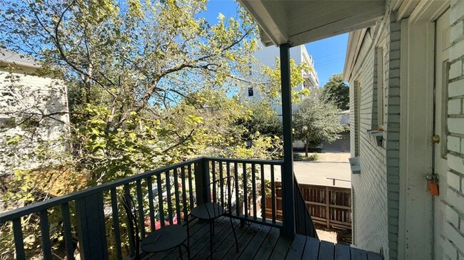 Photo - 1842 W Main St