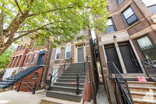 Photo - 2145 W Webster Ave Unit 2