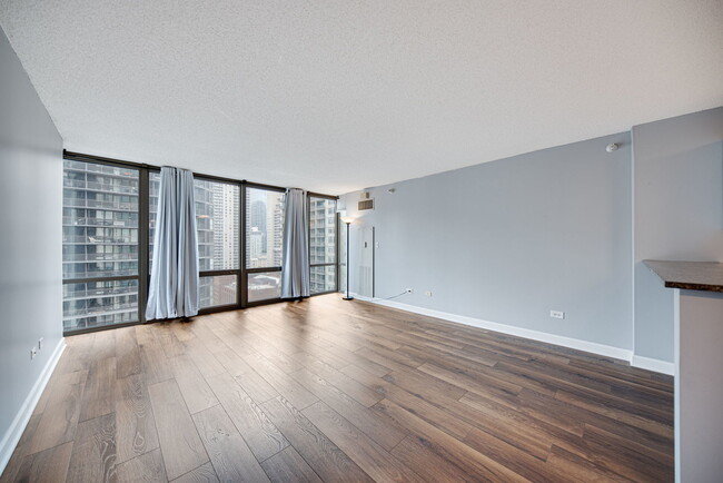 Photo - 2 E Erie St Unit 1804