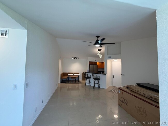 3410 Pinewalk Dr N Unit 821