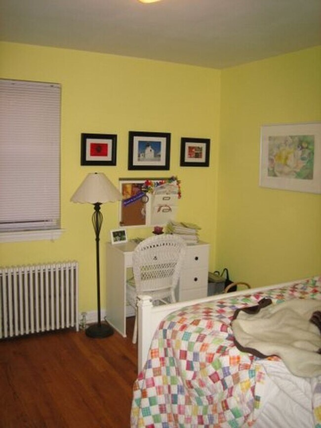 Photo - 8320 Roanoke Ave Unidad 2