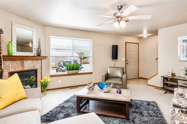 Blakewood Townhomes