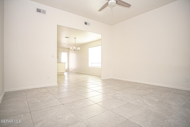 Photo - 13106 Cleethorpes St