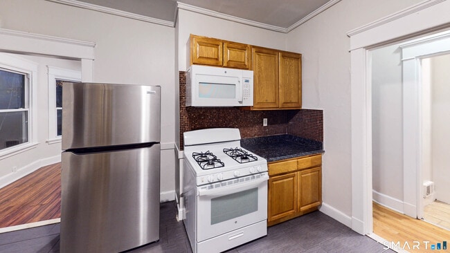 Photo - 71 Blake St Unit 2