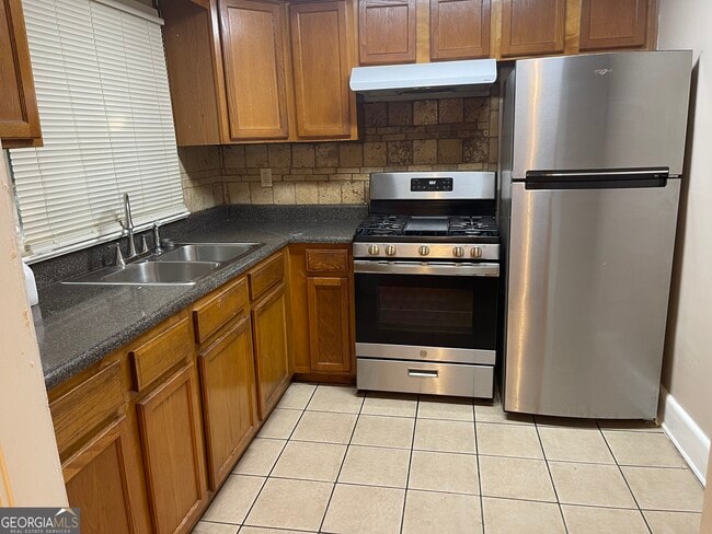 Photo - 984 Byron Dr SW Unidad B