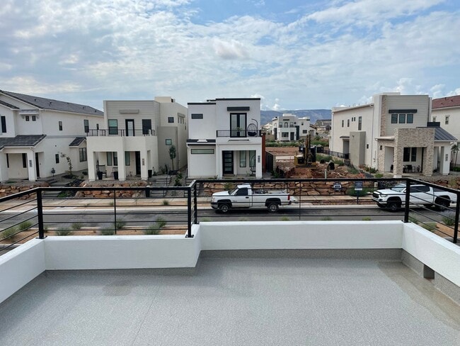 Photo - Gorgeous Desert Color Home!