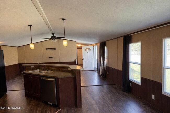 Photo - 8333 Hudson Rd