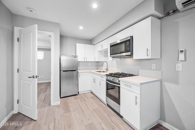 Photo - 3025 N 32nd St Unidad 23