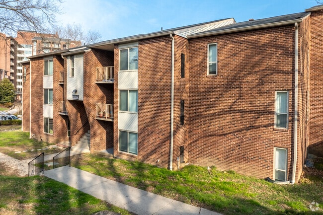 Exterior - Aspen at Lake Trail