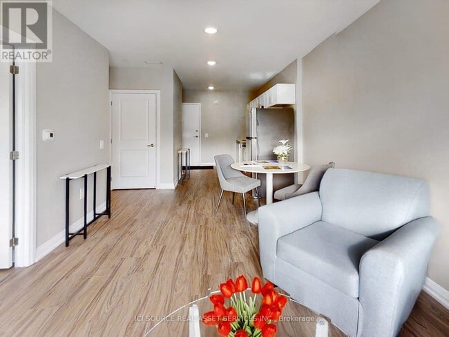 Photo - 77 William St N Unité 305