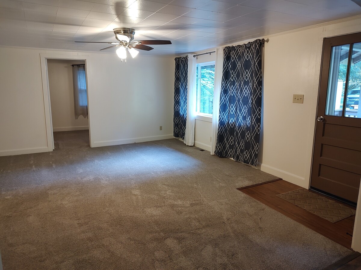 Photo - 163 Reeves Cove Rd