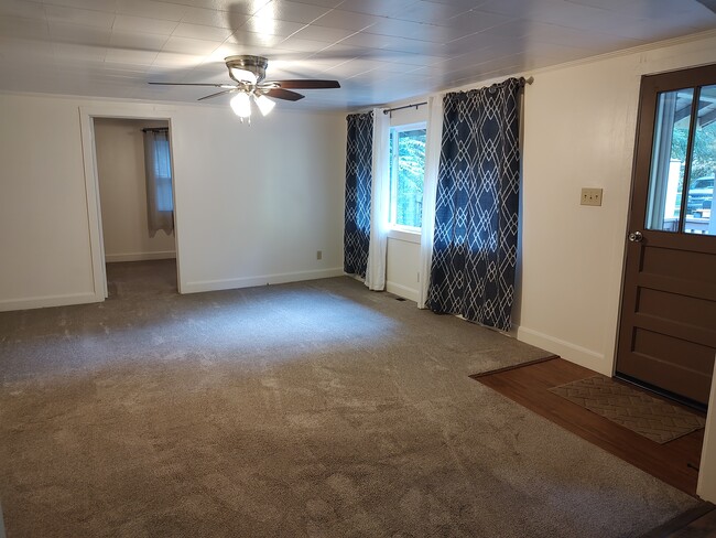 163 Reeves Cove Rd
