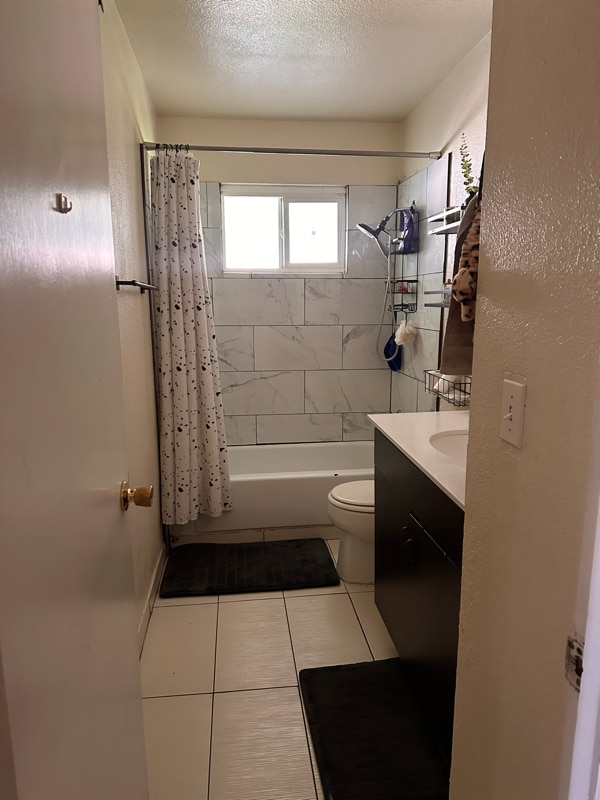 Photo - 930 Hartley Ln