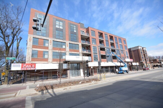 Photo - 2150 W Lawrence Ave Unit 412