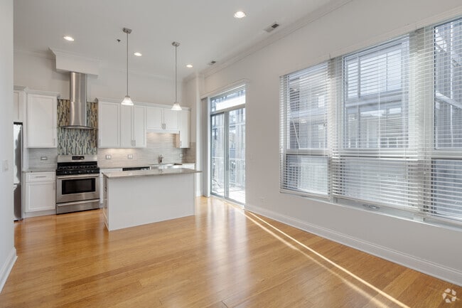 2BR, 2BA - 1,060SF Living Room Towards Kitchen - The Aberdeen West Loop Luxury Apartments
