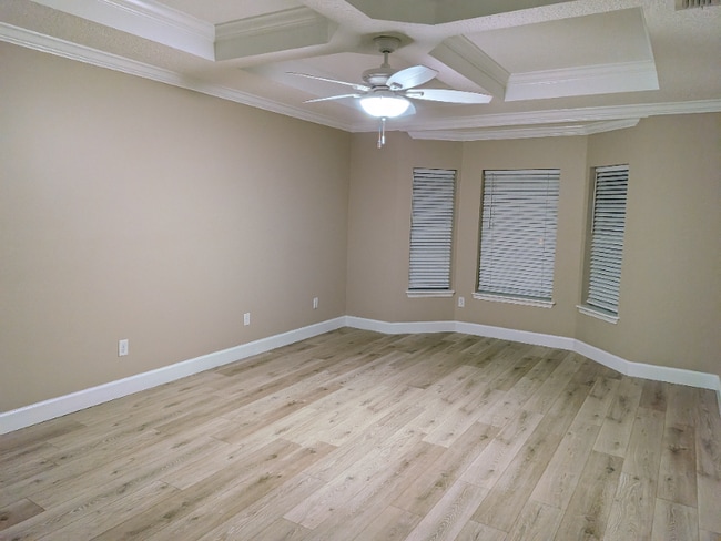 Photo - 260 S Bellagio Dr