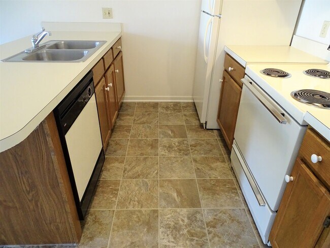 Photo - 677 Brunnerville Rd