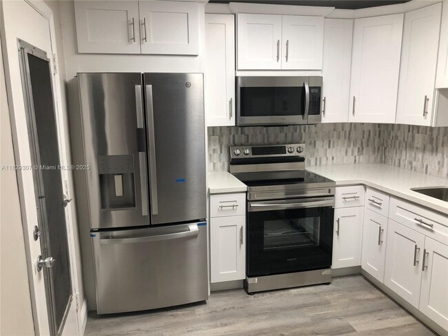 Photo - 5425 SW 77th Ct Unidad 212D Rental