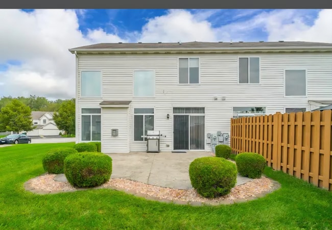 Photo - 1609 Grove Ct