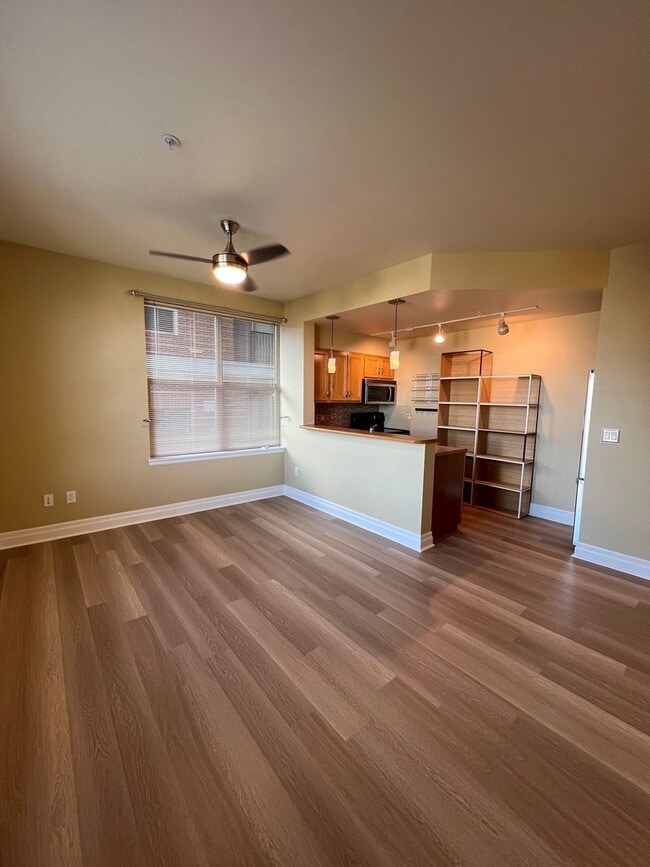 Photo - 910 Harris Ave Unit 201