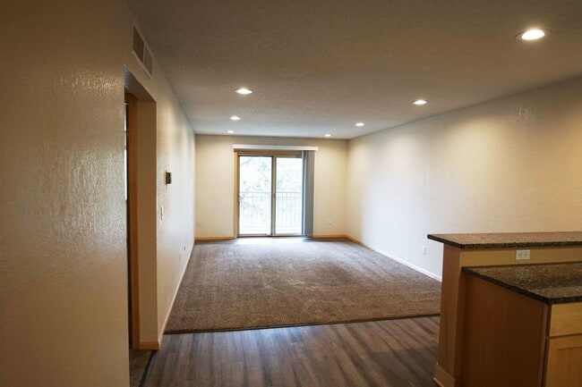 Photo - Pinto Suite Unit 222