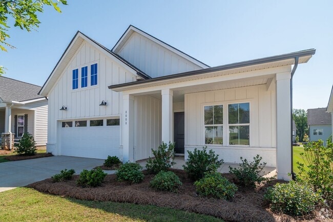 Building Photo - Stunning 3 Bed, 2.5 Bath Home in Sought-Af...