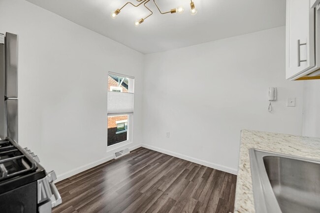 Photo - 204 Brown St Unidad 2