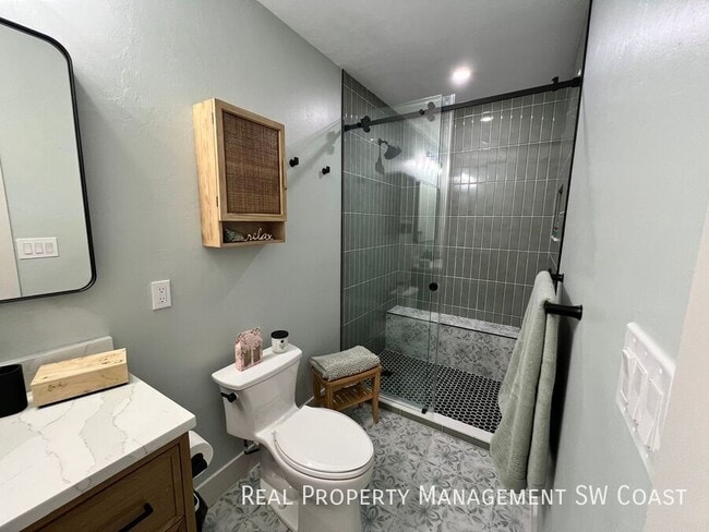 Photo - 18100 Pioneer Rd Unit Studio