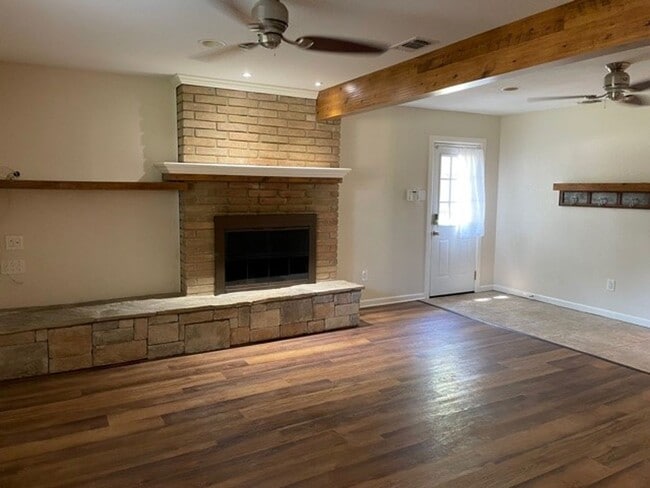 Photo - 5719 Fairview Dr
