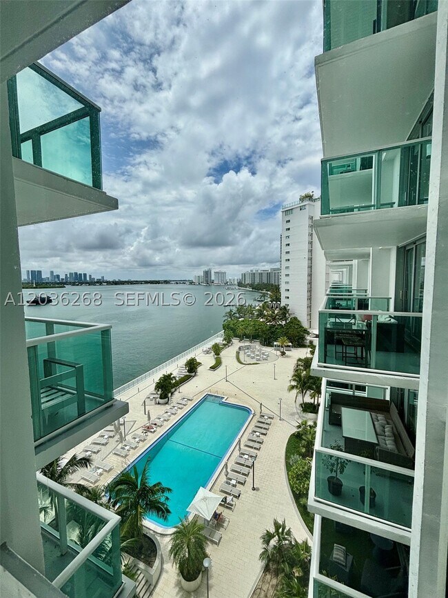 Building Photo - 1000 West Dr Unit 822