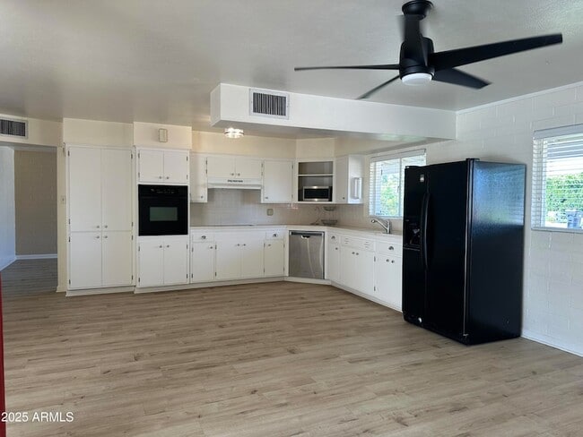 3514 N Pueblo Way