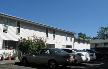 Photo - Cedarvale Village Apartments