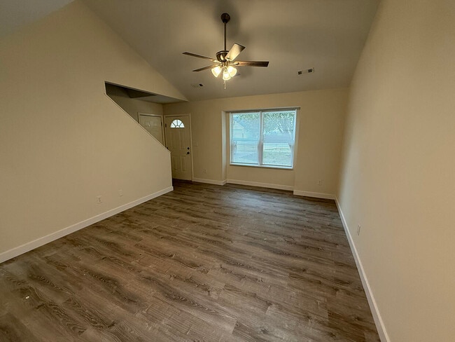 Photo - 1709 Hanover Blvd